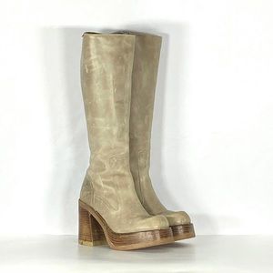 1990s Destroy Boots - Size 9 - Taupe